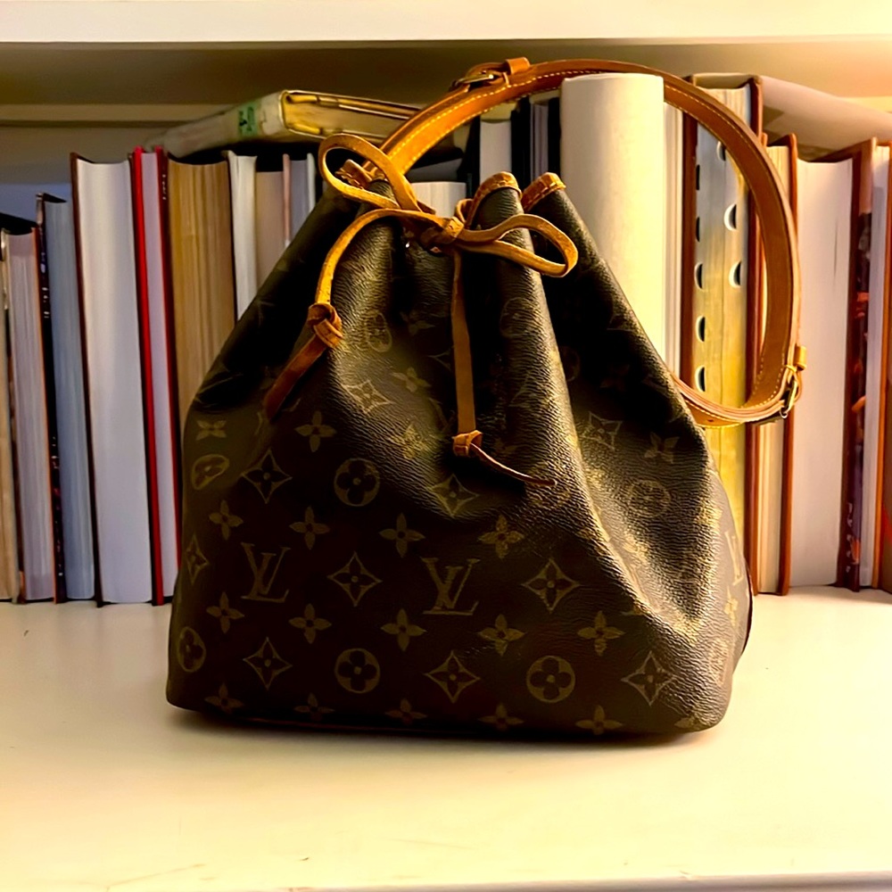 LOUIS VUITTON authentic Noe’ bag in monogram canvas - vintage & timeless!